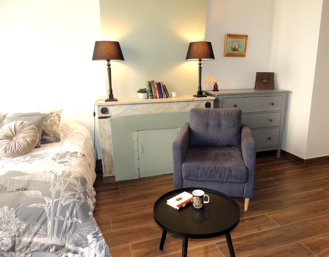 Studio Tout Confort A 2 Pas Du Chateau St Germain Saint-Germain-en-Laye Exterior photo